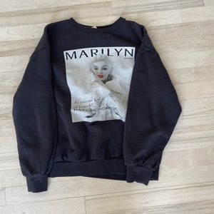 Marilyn Monroe sweatshirt